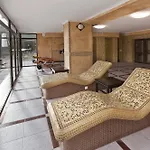 Отель Family Hebar