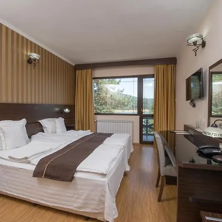 Hotel Family Hebar Batak