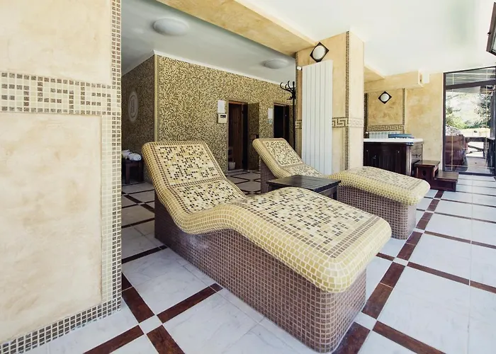 Family Hebar 酒店 3*